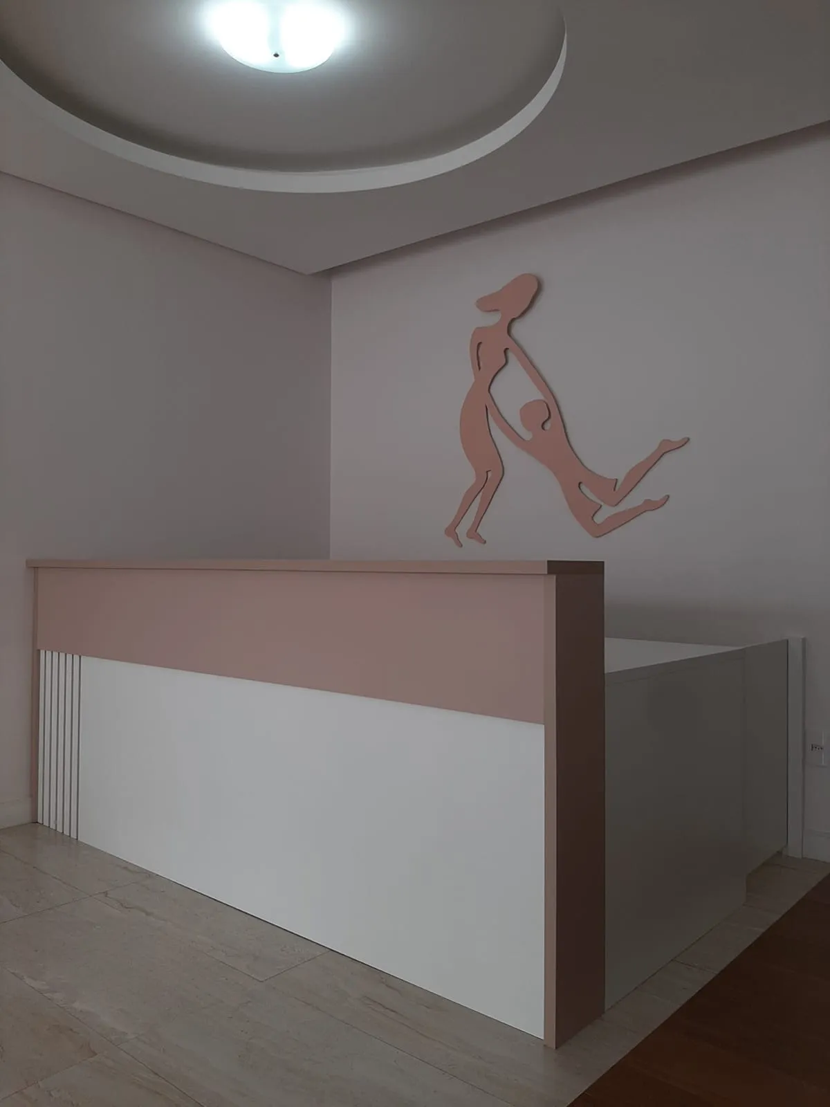Roupeiro planejado sob medida em Taubaté - Modelo Walk-in Closet